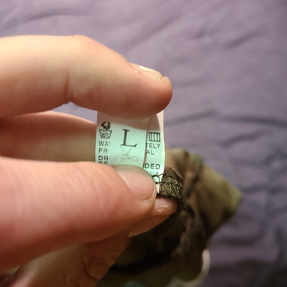 LOVE tracksuit - Picture 7 of 8